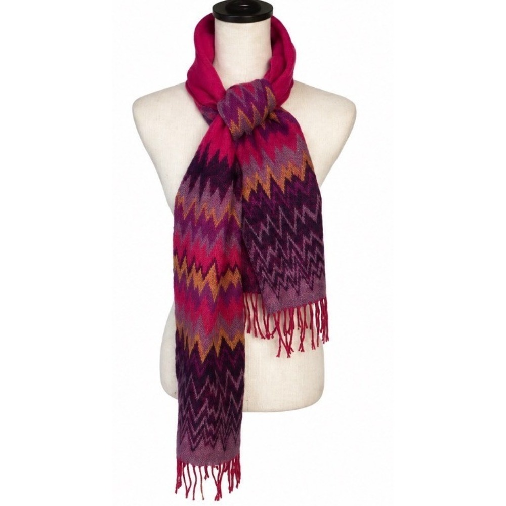 Manhattan Accessories Company Scarf Women OS Pink Chevron EUC Fringed Zigzag